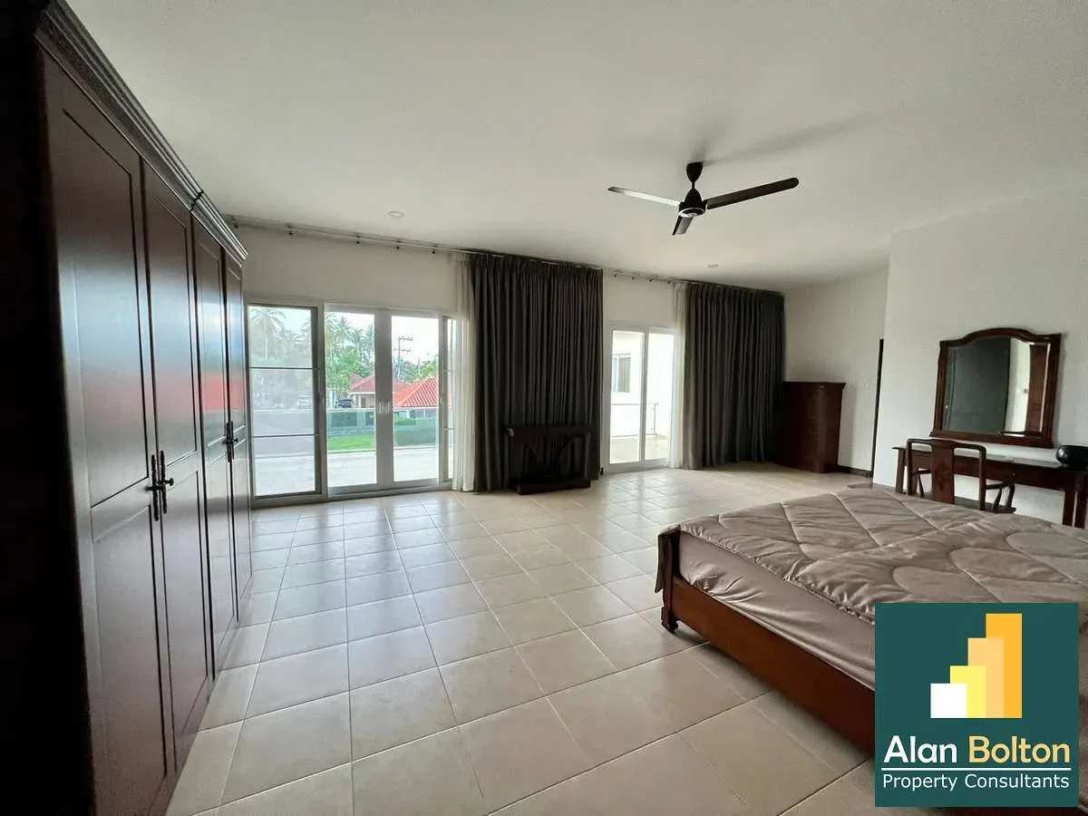 Massive Land with a 5 Bed House For Sale or Rent photo 23