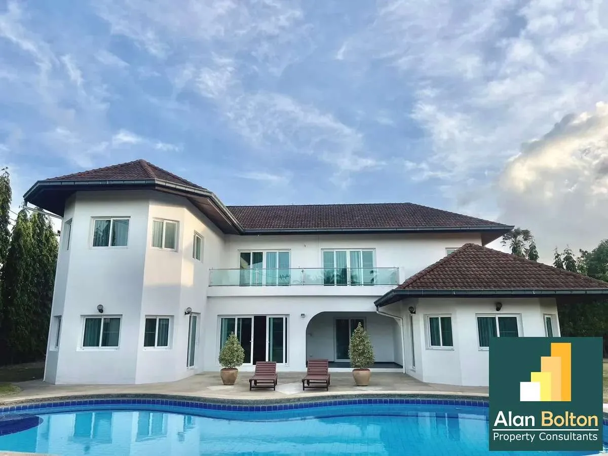 Massive Land with a 5 Bed House For Sale or Rent photo 9