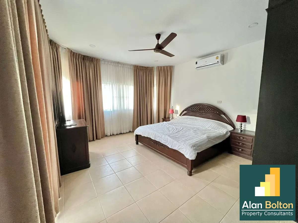 Massive Land with a 5 Bed House For Sale or Rent photo 7