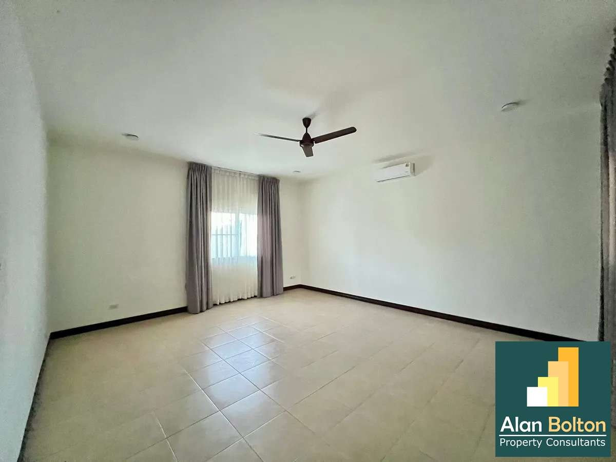 Massive Land with a 5 Bed House For Sale or Rent photo 21