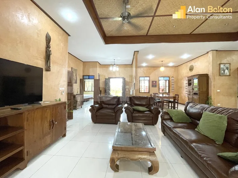 3 Bed 3 Bath in East Pattaya HR2815 photo 7