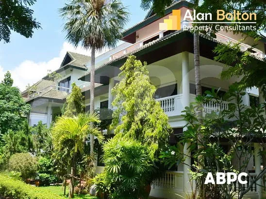 4 Bed 5 Bath in Najomtien HR2816