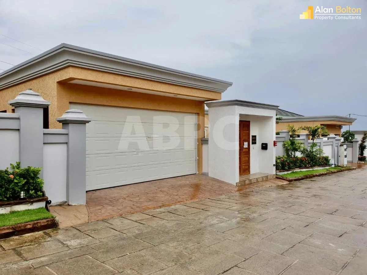 5 Bed 5 Bath Villa in East Pattaya - Siam Royal View Pattaya Villa