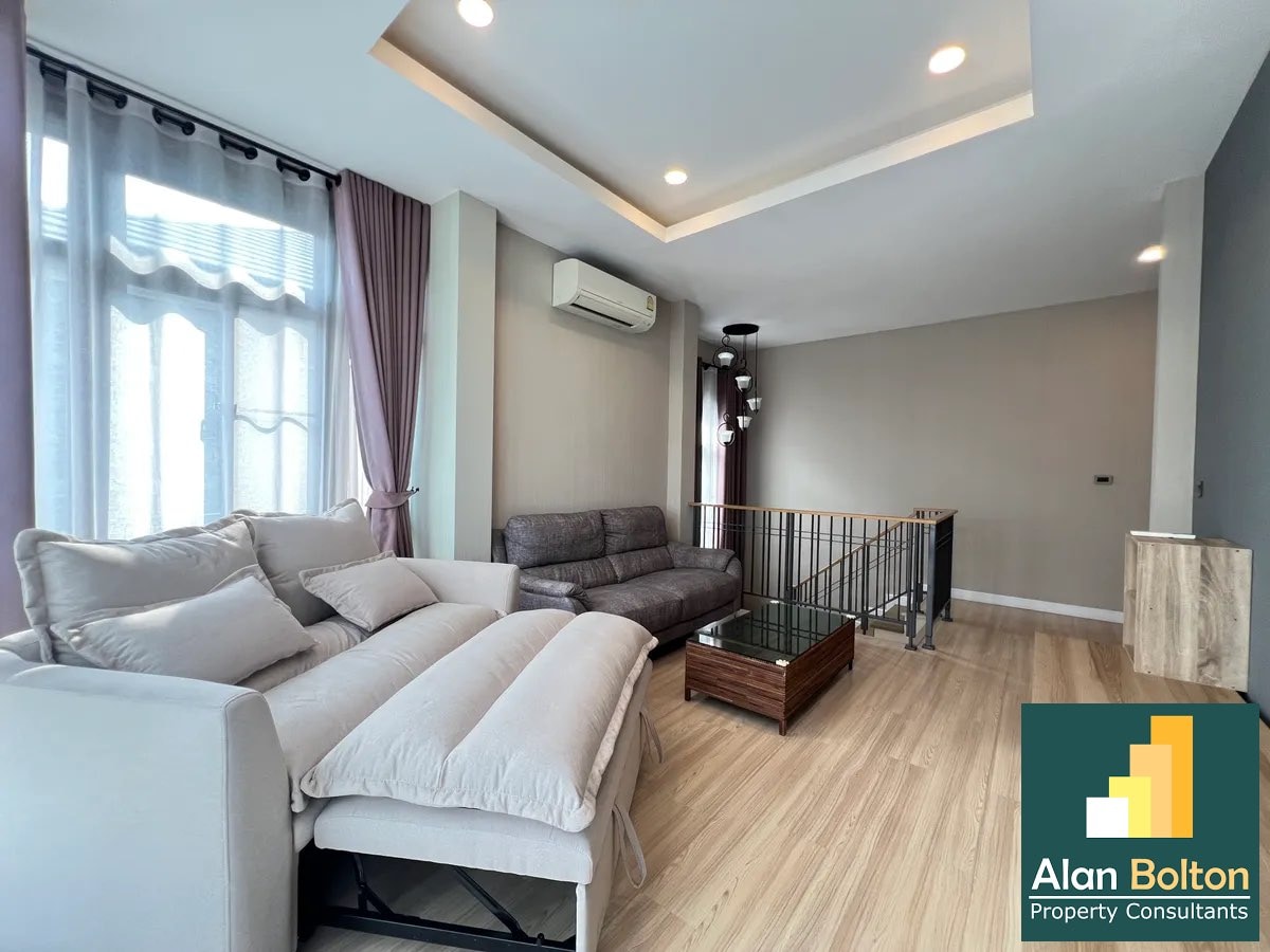 Patta Prime for sale and rent 3 Bedrooms 4 Bathrooms in East Pattaya photo 19