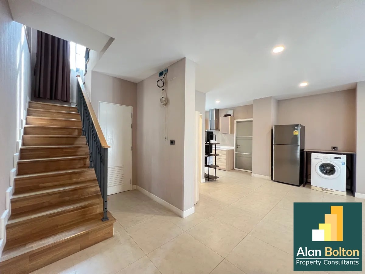 Patta Prime for sale and rent 3 Bedrooms 4 Bathrooms in East Pattaya photo 3