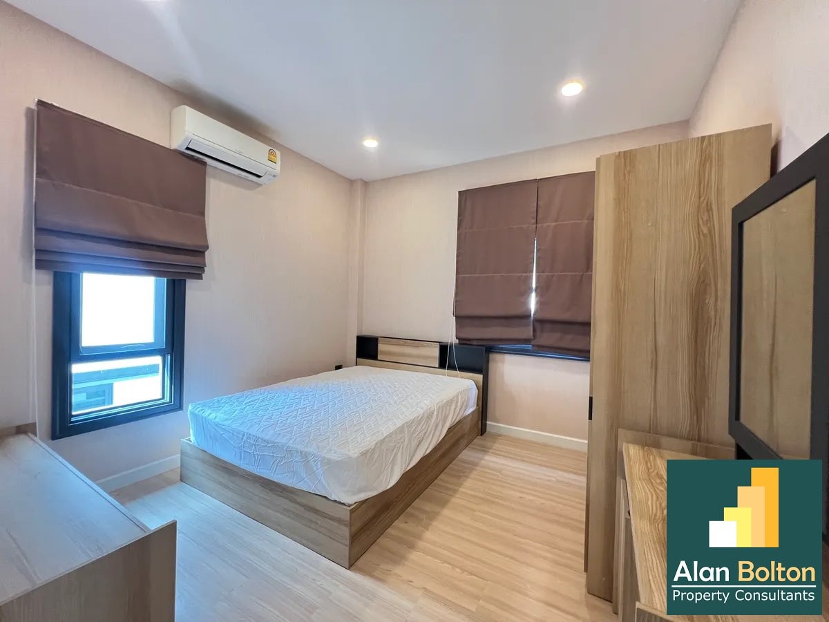 Patta Prime for sale and rent 3 Bedrooms 4 Bathrooms in East Pattaya photo 14