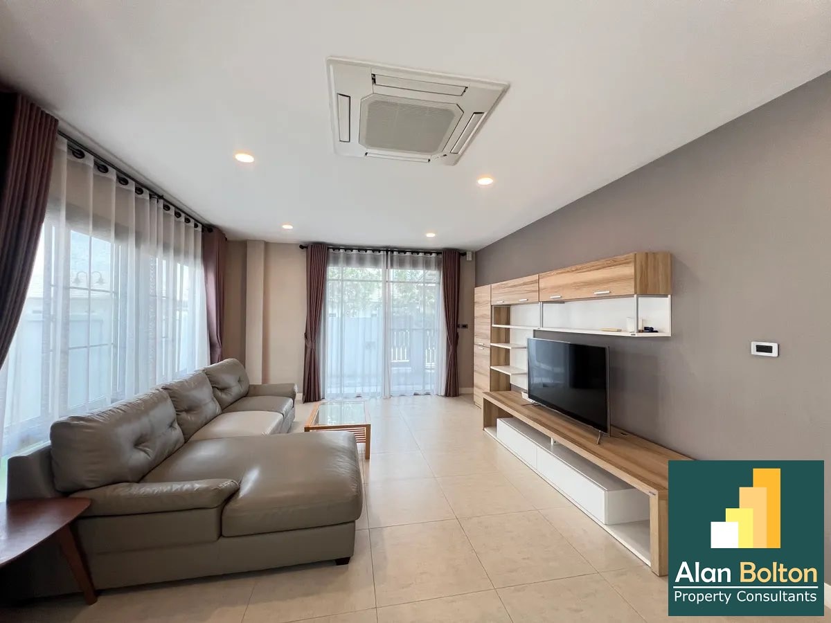 Patta Prime for sale and rent 3 Bedrooms 4 Bathrooms in East Pattaya photo 2