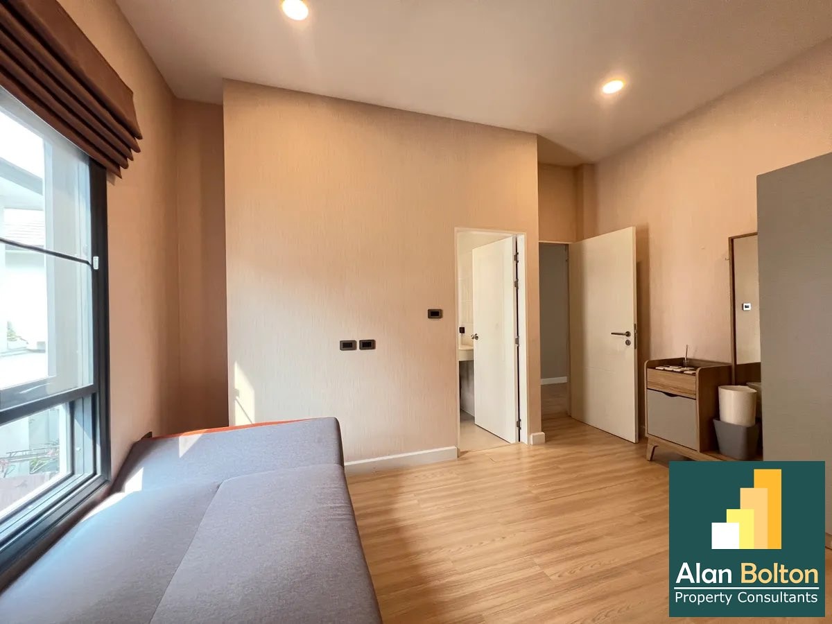 Patta Prime for sale and rent 3 Bedrooms 4 Bathrooms in East Pattaya photo 17