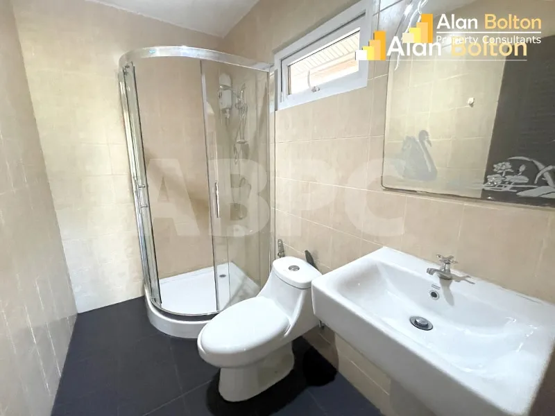 4 Bed 3 Bath in East Pattaya HR2872 photo 9