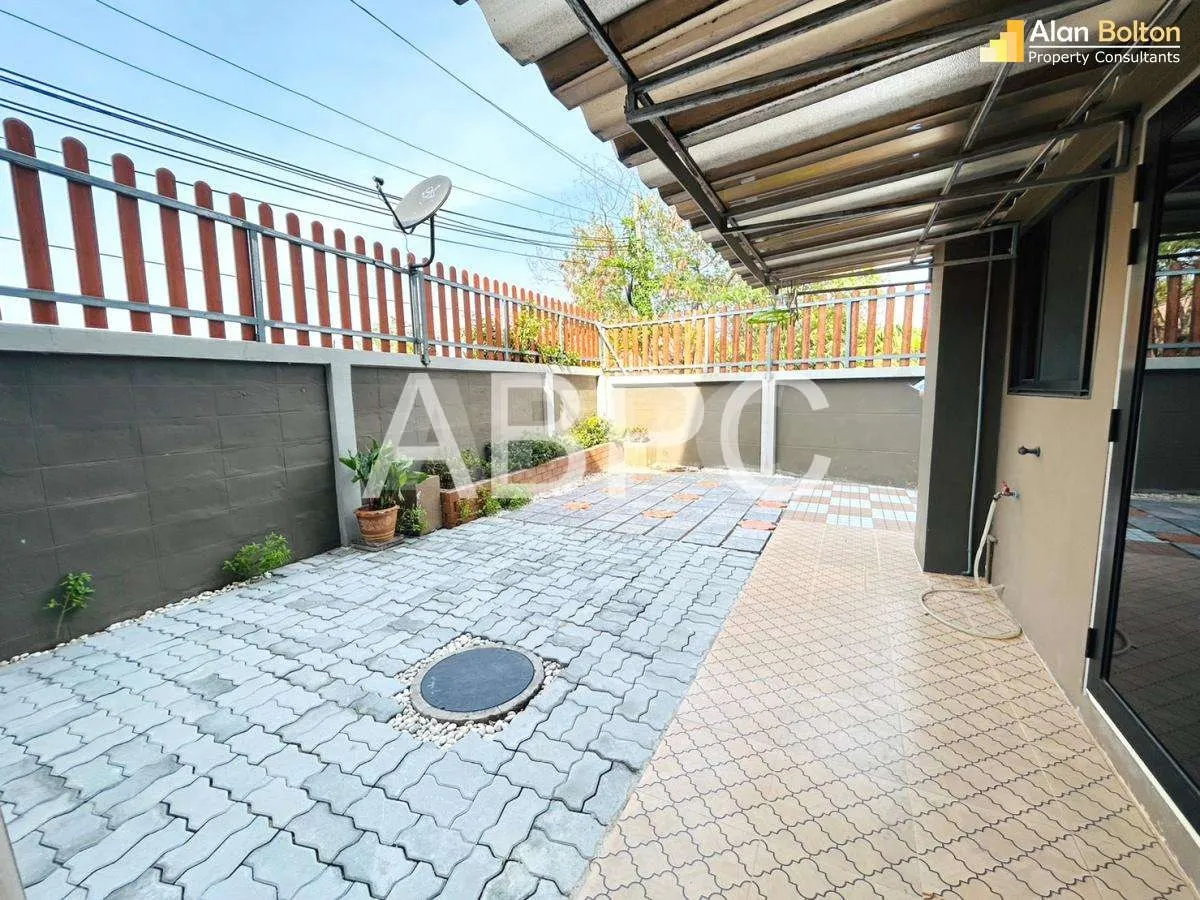 3 Bed 3 Bath in East Pattaya HR2958 photo 14