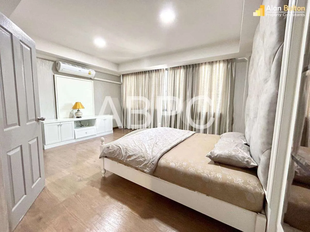 3 Bed 3 Bath in East Pattaya HR2958 photo 9