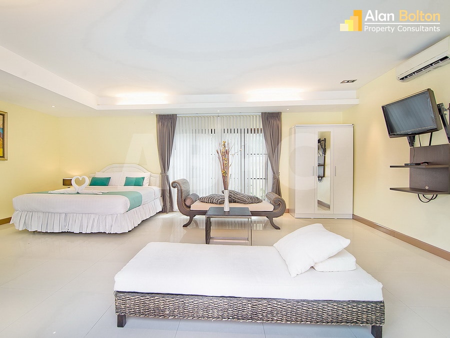 5 Bed 4 Bath in Jomtien HR2967 photo 5