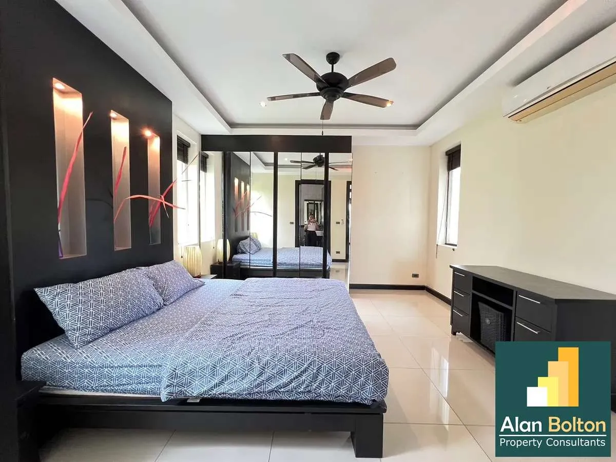 House Pool Villa for rent 4 Bed 5 Bath Pool Villa in Mapprachan photo 5