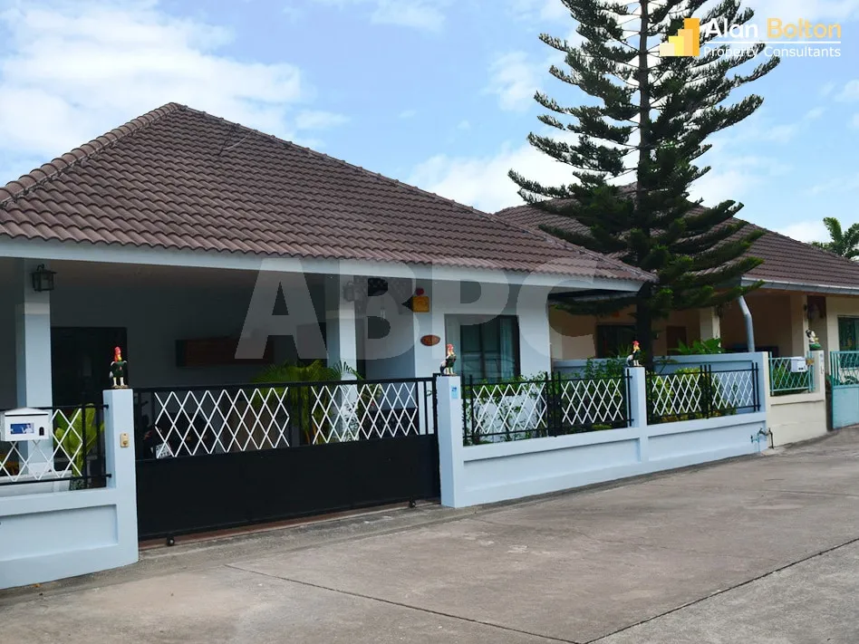 2 Bed 2 Bath in East Pattaya HR3002