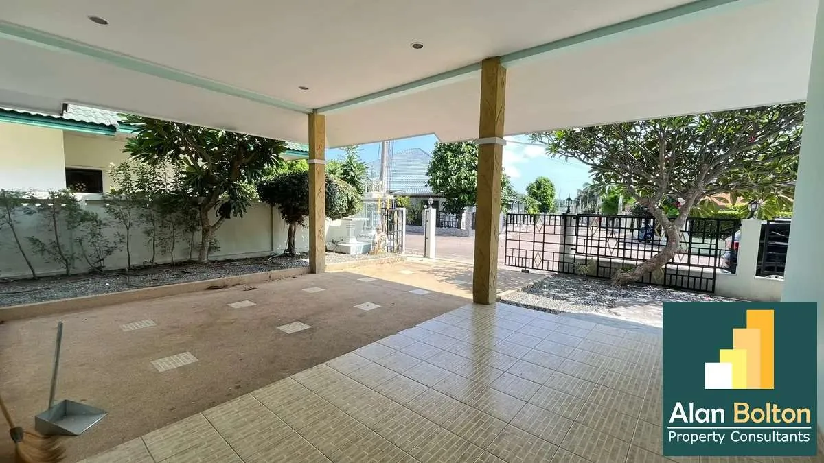 House for rent 3 Bedrooms 2 Bathrooms in East Pattaya photo 3