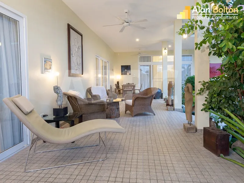 4 Bed 4 Bath Pool Villa In Huay Yai photo 12