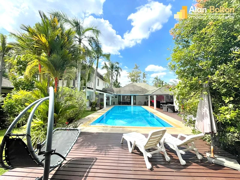 4 Bed 6 Bath in East Pattaya HR3023