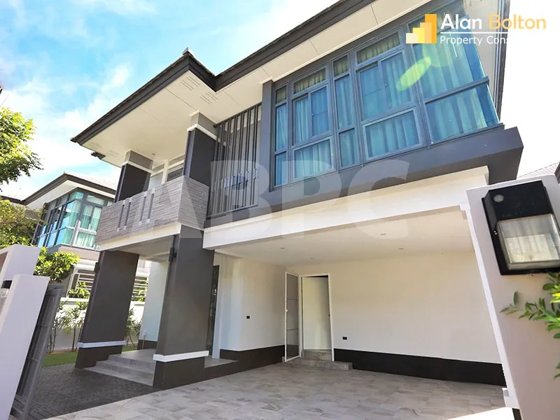 3 Bed 4 Bath in East Pattaya HR3028