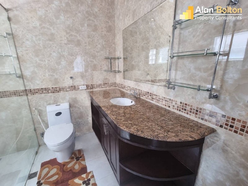 3 Bed 2 Bath in East Pattaya HR2958 photo 10