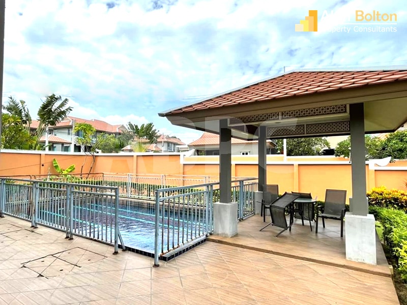 4 Bed 3 Bath in East Pattaya HR3033 photo 4
