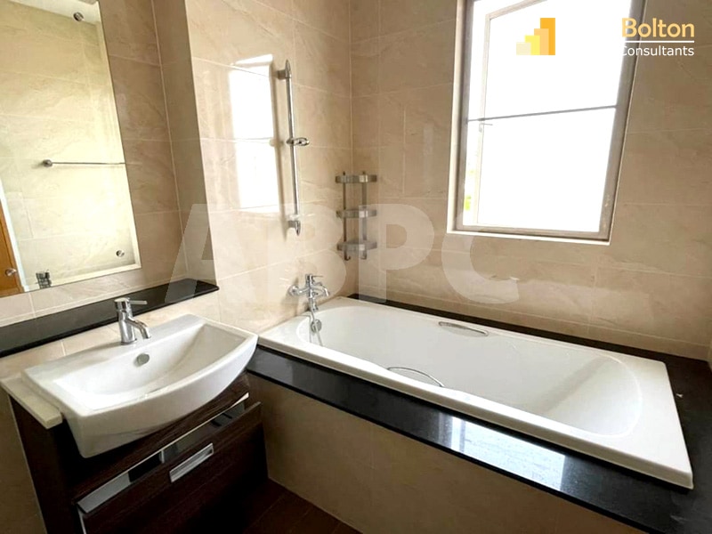 4 Bed 3 Bath in East Pattaya HR3033 photo 10