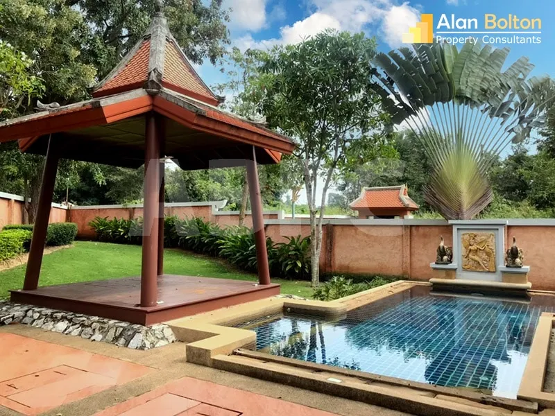 4 Bed 4 Bath in East Pattaya HR3034