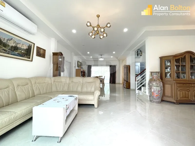 3 Bed 3 Bath in East Pattaya HR3036 photo 14
