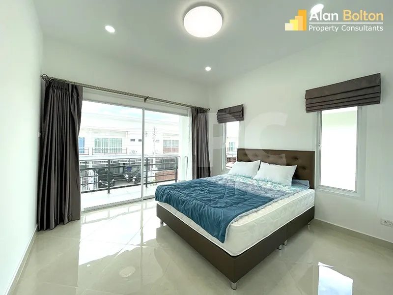 3 Bed 3 Bath in East Pattaya HR3036 photo 7