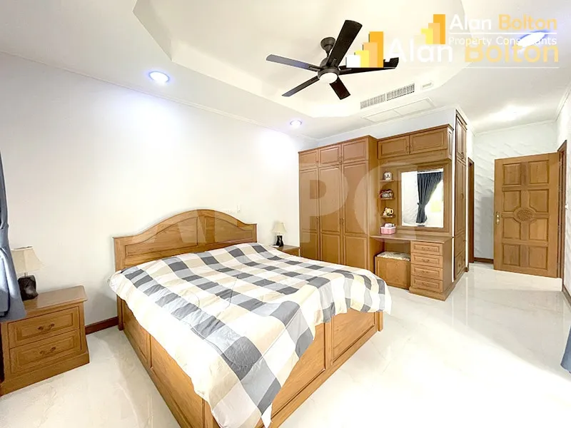3 Bed 5 Bath in Naklua HR3048 photo 5