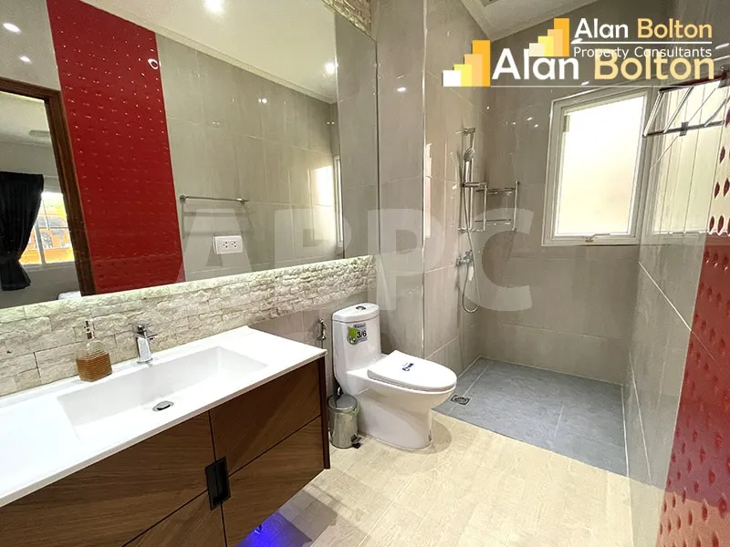 3 Bed 5 Bath in Naklua HR3048 photo 8