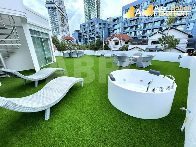 4 Bed 4 Bath Pool Villa in Jomtien photo 11