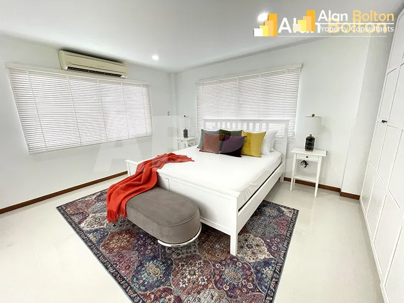 4 Bed 4 Bath Pool Villa in Jomtien photo 7