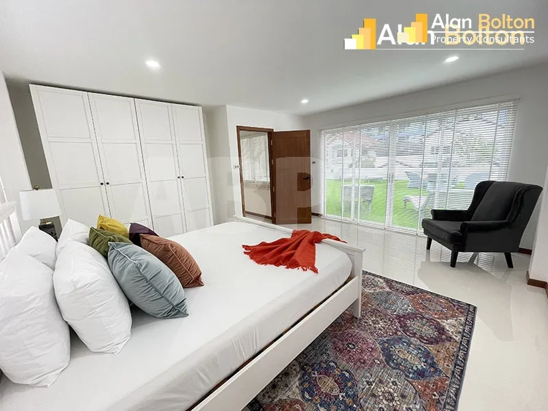 4 Bed 4 Bath Pool Villa in Jomtien photo 9