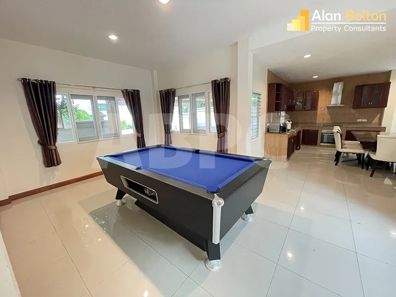 4 Bed 5 Bath in East Pattaya HR3055 photo 11