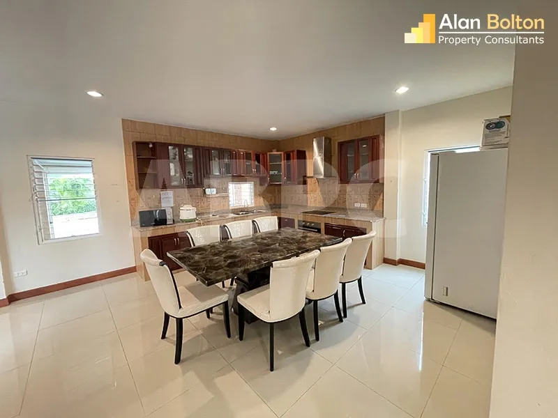 4 Bed 5 Bath in East Pattaya HR3055 photo 3