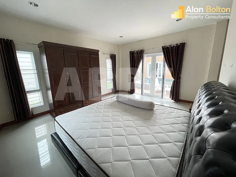 4 Bed 5 Bath in East Pattaya HR3055 photo 5