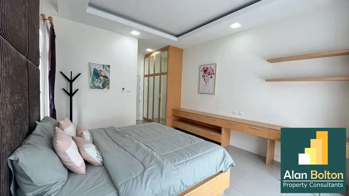 Cheap 3 Bed in Sirisa 16 in East Pattaya photo 11