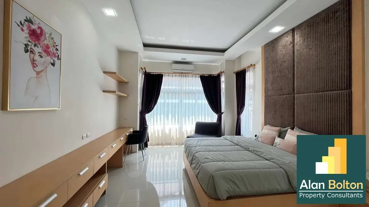 Cheap 3 Bed in Sirisa 16 in East Pattaya photo 12