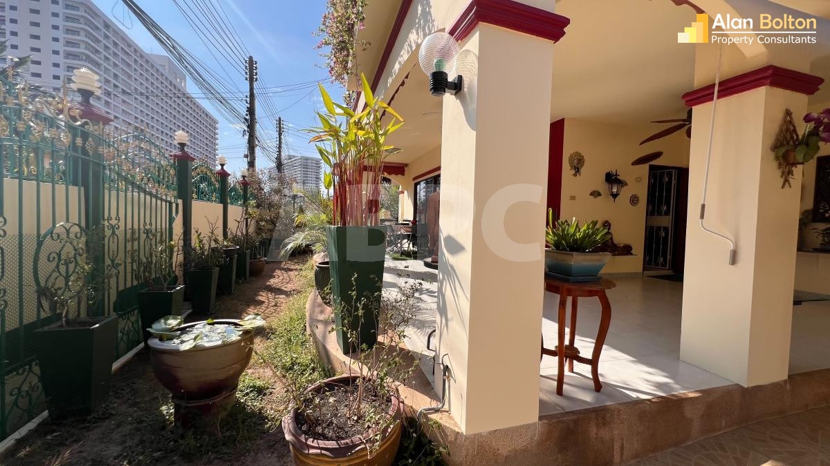 2 Bed 3 Bath in Jomtien HS2003 photo 14