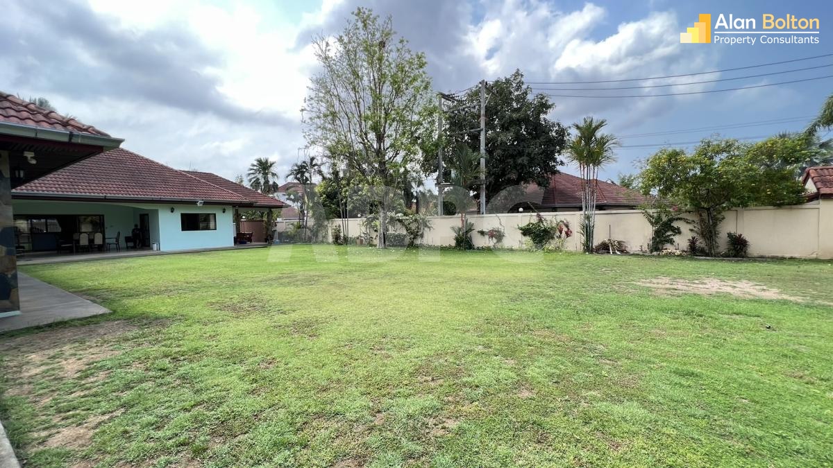 4 Bed 5 Bath in East Pattaya HS2117 photo 8