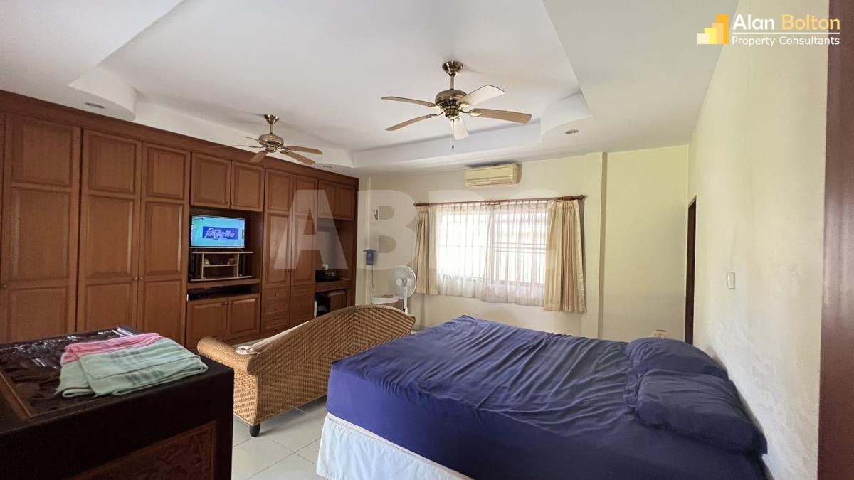 4 Bed 5 Bath in East Pattaya HS2117 photo 17
