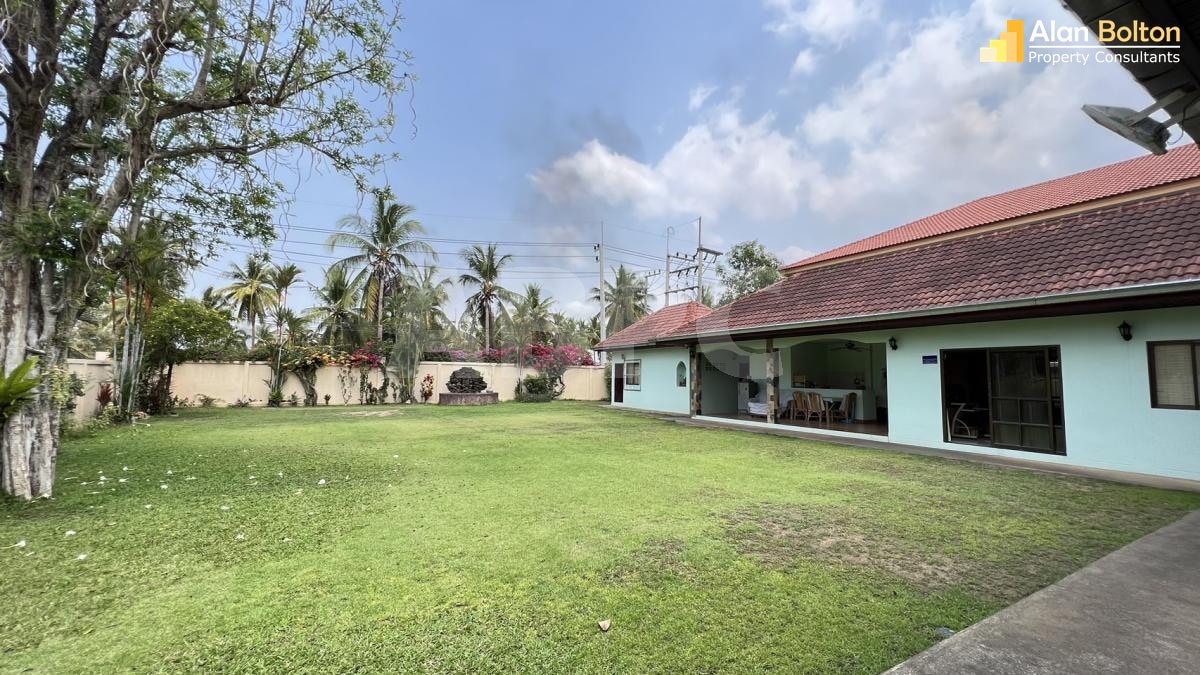 4 Bed 5 Bath in East Pattaya HS2117 photo 10