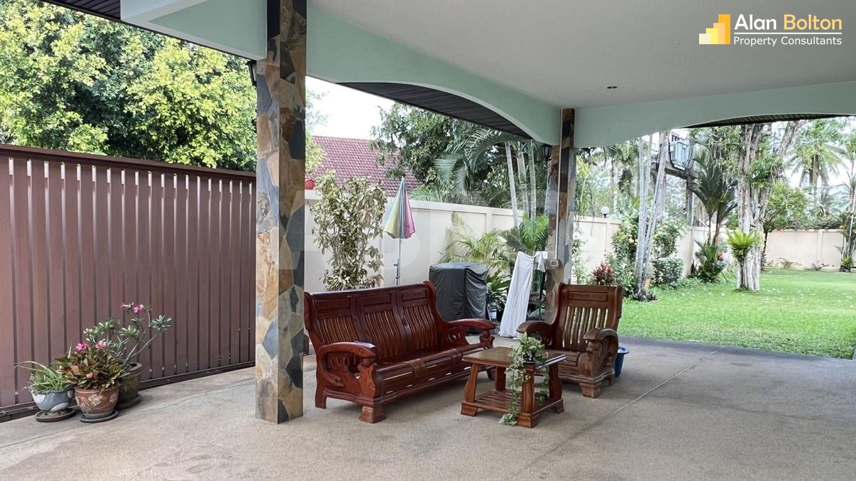 4 Bed 5 Bath in East Pattaya HS2117 photo 4