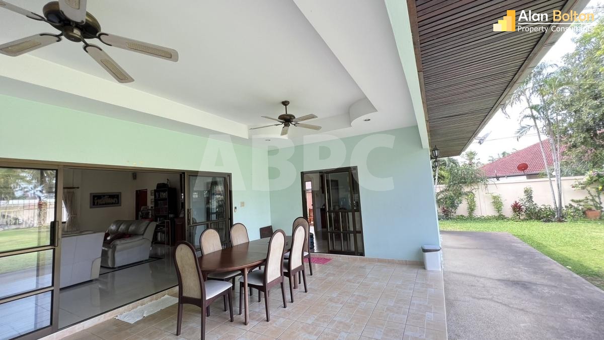 4 Bed 5 Bath in East Pattaya HS2117 photo 6