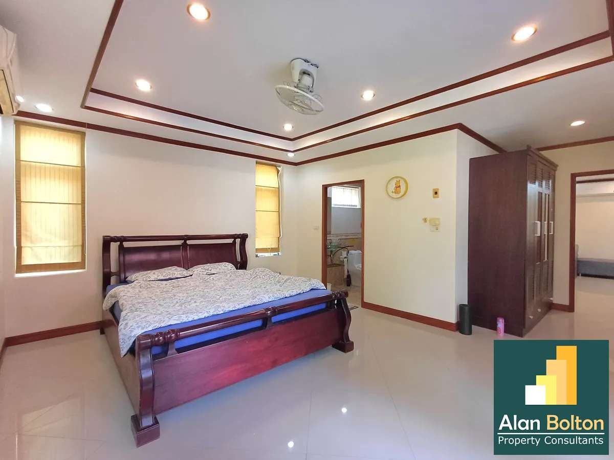 4 Bed 5 Bath In Pratumnak photo 13