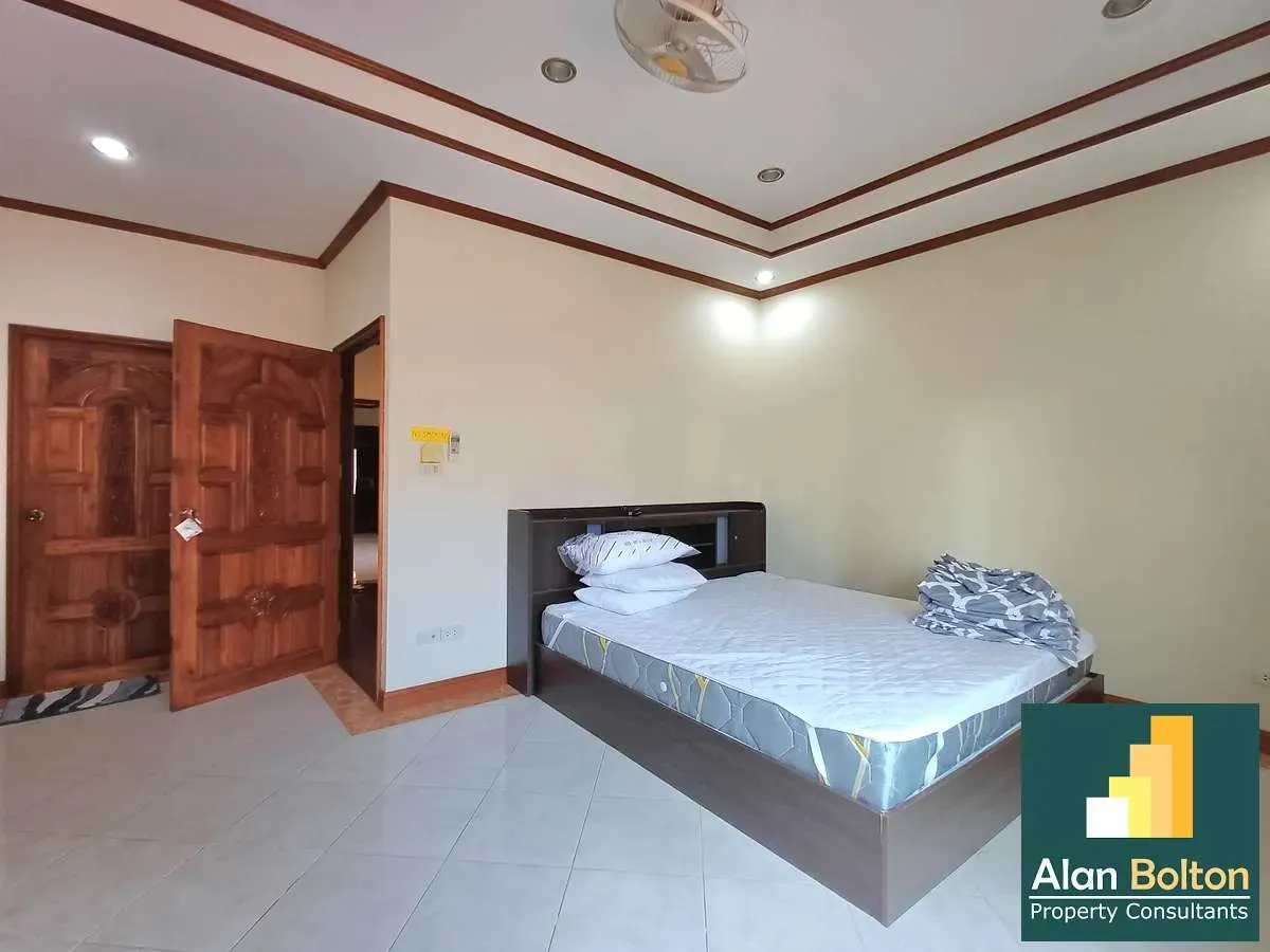 4 Bed 5 Bath In Pratumnak photo 12