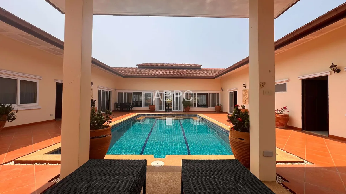 Large Plot 6 Bed 5 Bath Pool Villa In East Pattaya photo 17