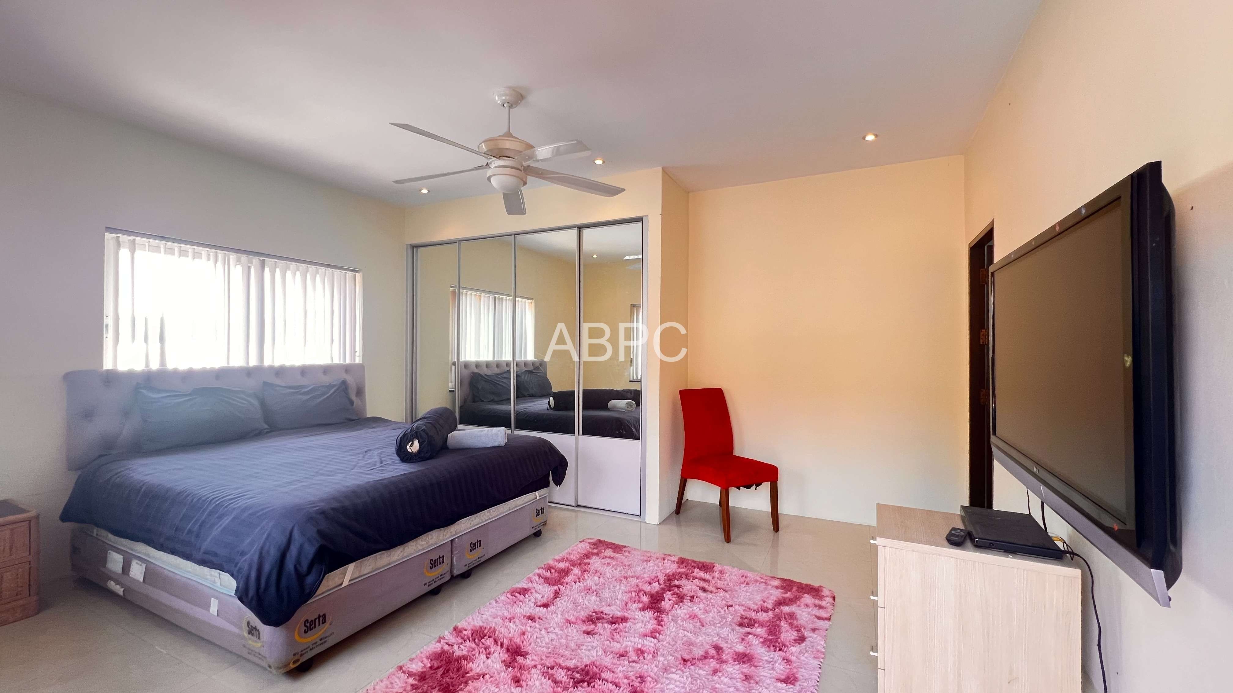 Large Plot 6 Bed 5 Bath Pool Villa In East Pattaya photo 18