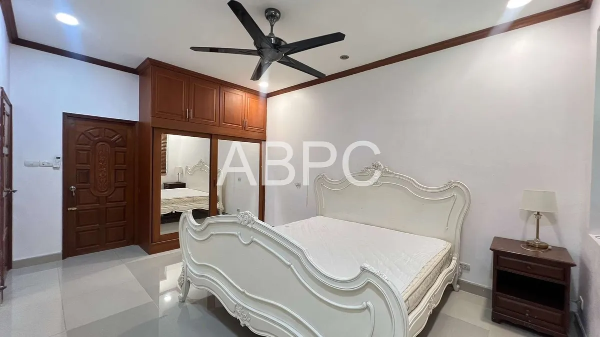 3 Bedrooms 3 Bathrooms in Huay Yai photo 6