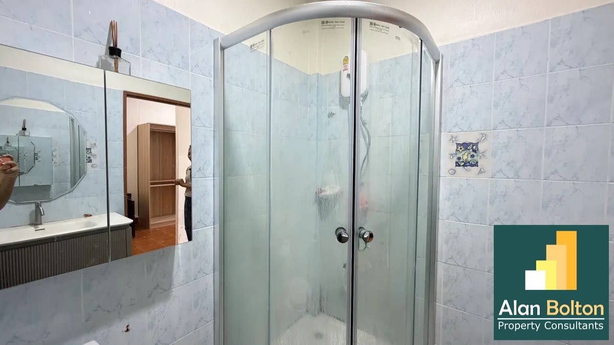 2 Bed 3 Bath Townhouse In North Pattaya photo 3